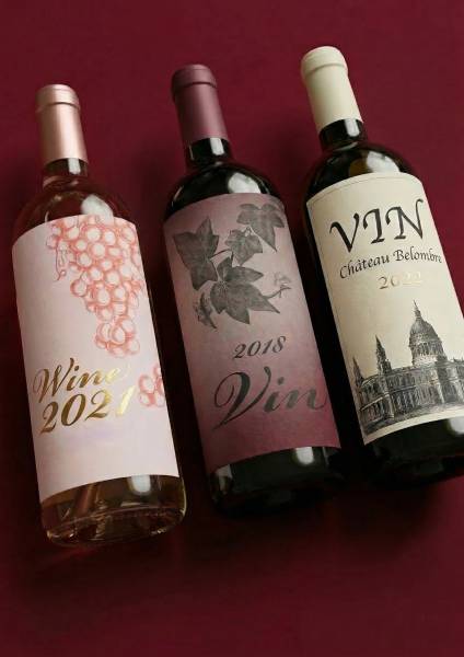 Opération de vernissage technique sur un étui luxueux pour une protection optimale contre l'humidité à Marseille.