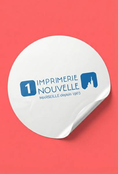 Découpe précise et impression professionnelle de vos autocollants sur mesure pour votre marque à Marseille.